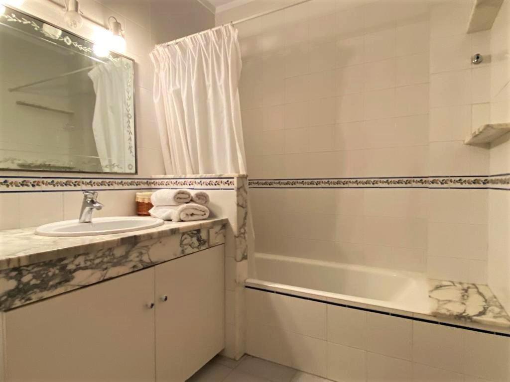 Amplio Apartamento En Puigcerdà Exterior foto